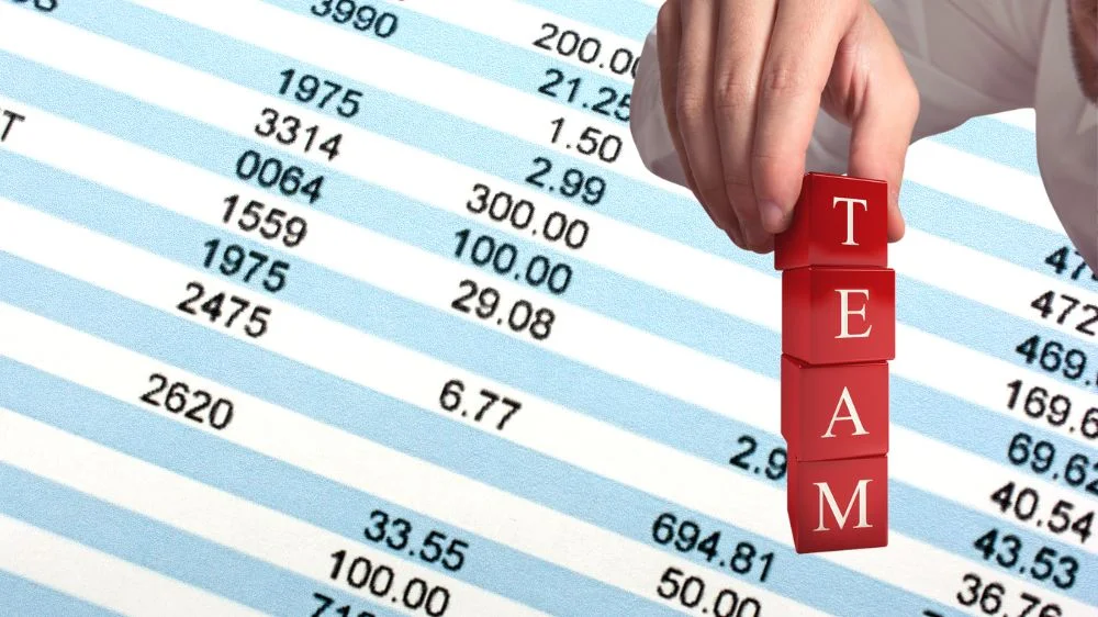 فريق عمل مكتب ترجمة التعريف بالراتب